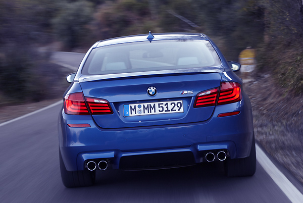  Bild 4 - BMW M5 F10