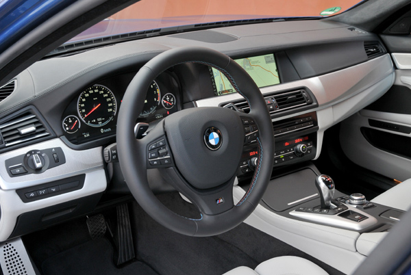  Bild 15 - BMW M5 F10