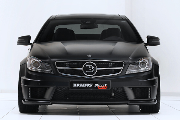  Bild 2 | Brabus-Bullit-Coupe-800 | Zusätzlich aus Carbon gefertigter Frontspoiler